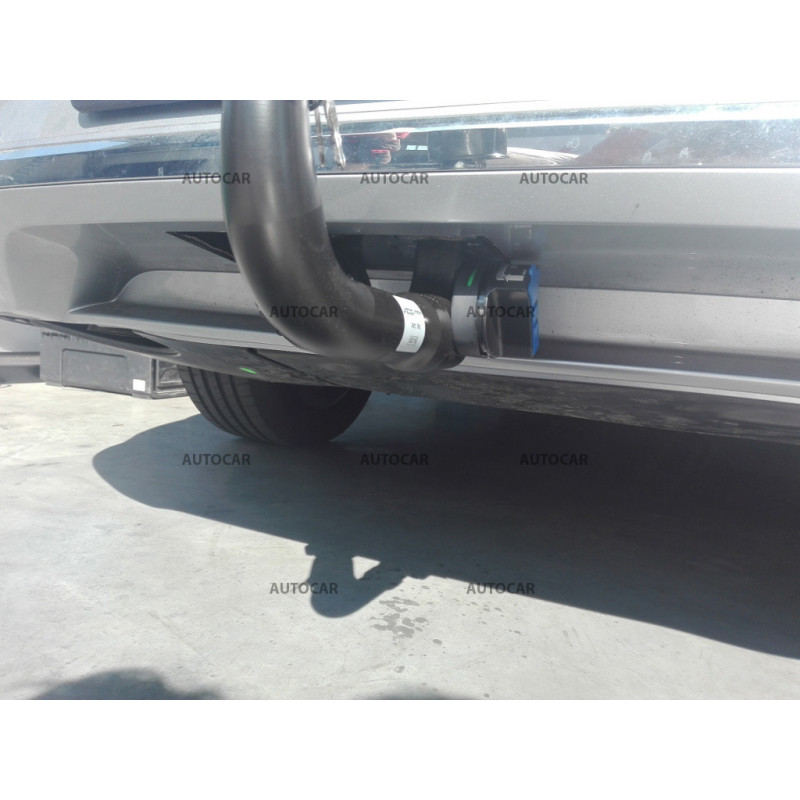 Tažné zařízení pro Volkswagen ARTEON - odnímatelný vertikální bajonetový systém