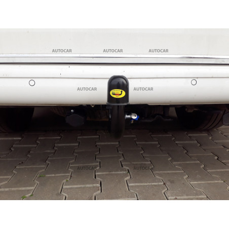 Tažné zařízení pro Volkswagen TRANSPORTER / MULTIVAN / CARAVELLA - T5 - Dodávka - odnímatelný vertikálny bajonetový systém Tažné zařízení pro Volkswagen TRANSPORTER / MULTIVAN / CARAVELLA - T5 - Dodávka - odnímatelný vertikálny bajonetový systém