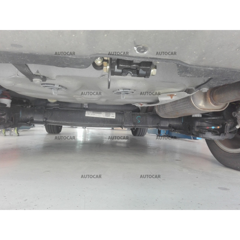 Tažné zařízení pro Peugeot 2008 - ne AdBlue - odnímatelný vertikální bajonetový systém