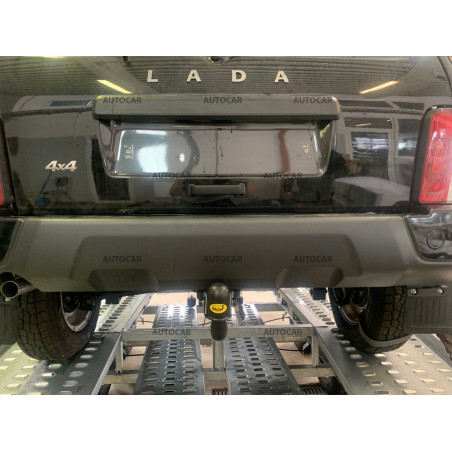 Tažné zařízení pro Lada 4x4 Urban - 3/5 dv. - odnímatelný bajonetový systém Tažné zařízení pro Lada 4x4 Urban - 3/5 dv. - odnímatelný bajonetový systém