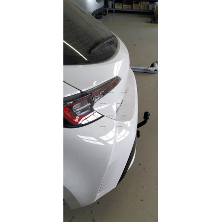 Ťažné zariadenie pre Toyota Corolla - skrutkový systém Ťažné zariadenie pre Toyota Corolla - skrutkový systém