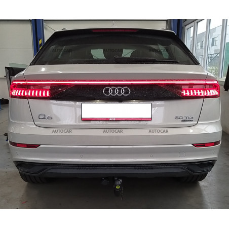 Ťažné zariadenie pre Audi Q8 - automatický vertikálny systém Ťažné zariadenie pre Audi Q8 - automatický vertikálny systém