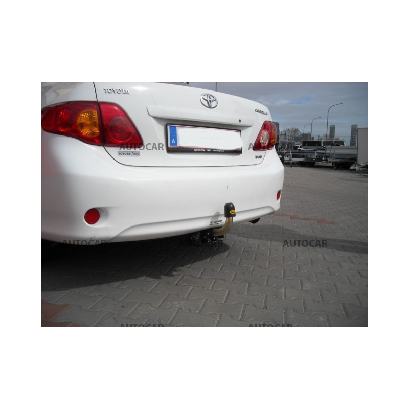 Tažné zařízení pro Toyota COROLLA - E15 - 4 dv. - odnímatelný bajonetový systém