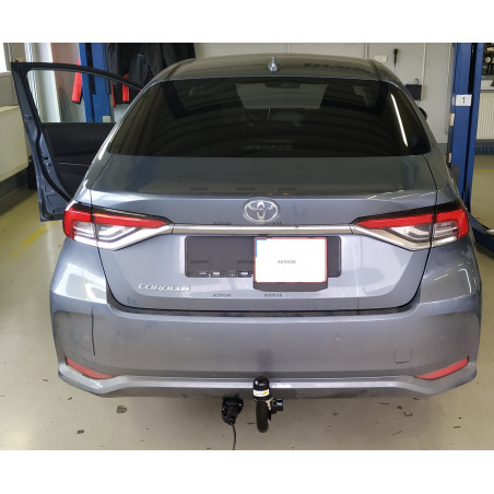 Ťažné zariadenie pre Toyota Corolla Sedan - automatický vertikálny systém Ťažné zariadenie pre Toyota Corolla Sedan - automatický vertikálny systém