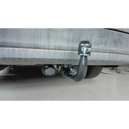 Ťažné zariadenie pre Ford FocusIII kombi od roku 2011/- Ťažné zariadenie pre Ford FocusIII kombi od roku 2011/-