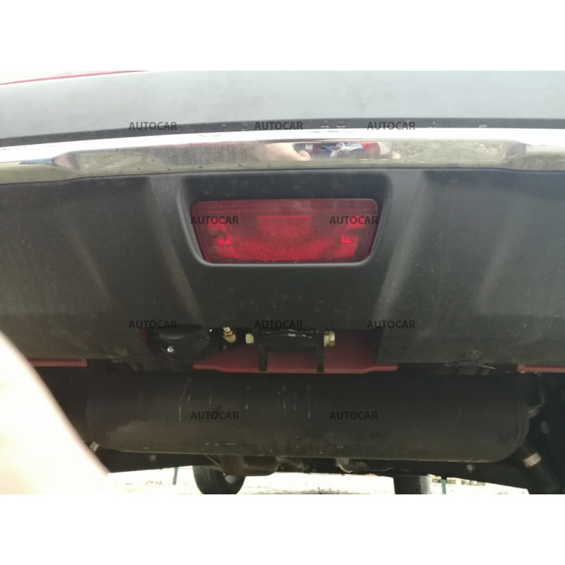 Tažné zařízení pro Nissan X-TRAIL - odnímatelný vertikální bajonetový systém