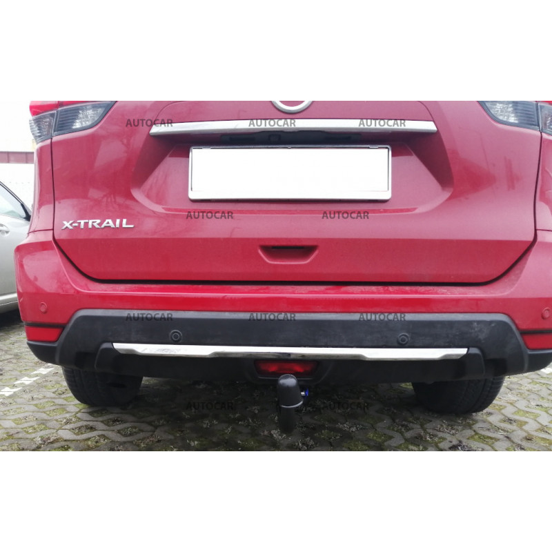 Tažné zařízení pro Nissan X-TRAIL - odnímatelný vertikální bajonetový systém