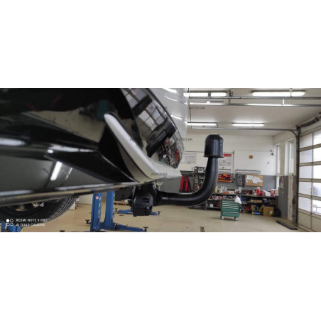 Ťažné zariadenie pre Toyota Corolla Touring Sport - automatický vertikálny systém Ťažné zariadenie pre Toyota Corolla Touring Sport - automatický vertikálny systém