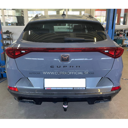 Tažné zařízení pro Cupra FORMENTOR - odnímatelný vertikální bajonetový systém Tažné zařízení pro Cupra FORMENTOR - odnímatelný vertikální bajonetový systém