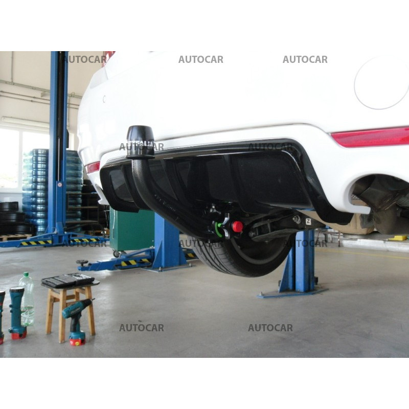 Tažné zařízení pro BMW Seria 4 - F32/F33/F36 - odnímatelný vertikální bajonetový systém