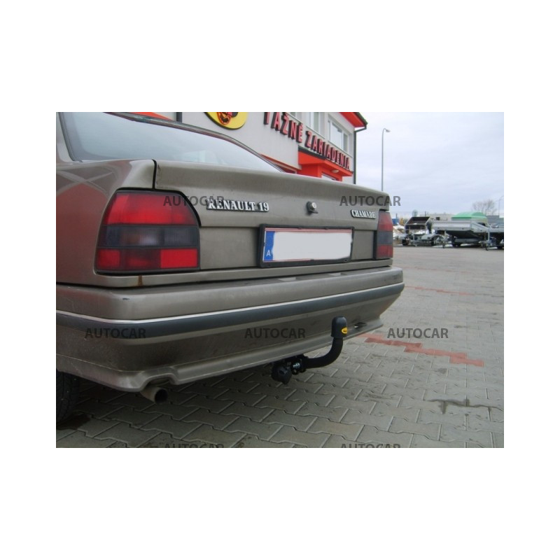 Tažné zařízení pro Renault 19 - šroubový systém