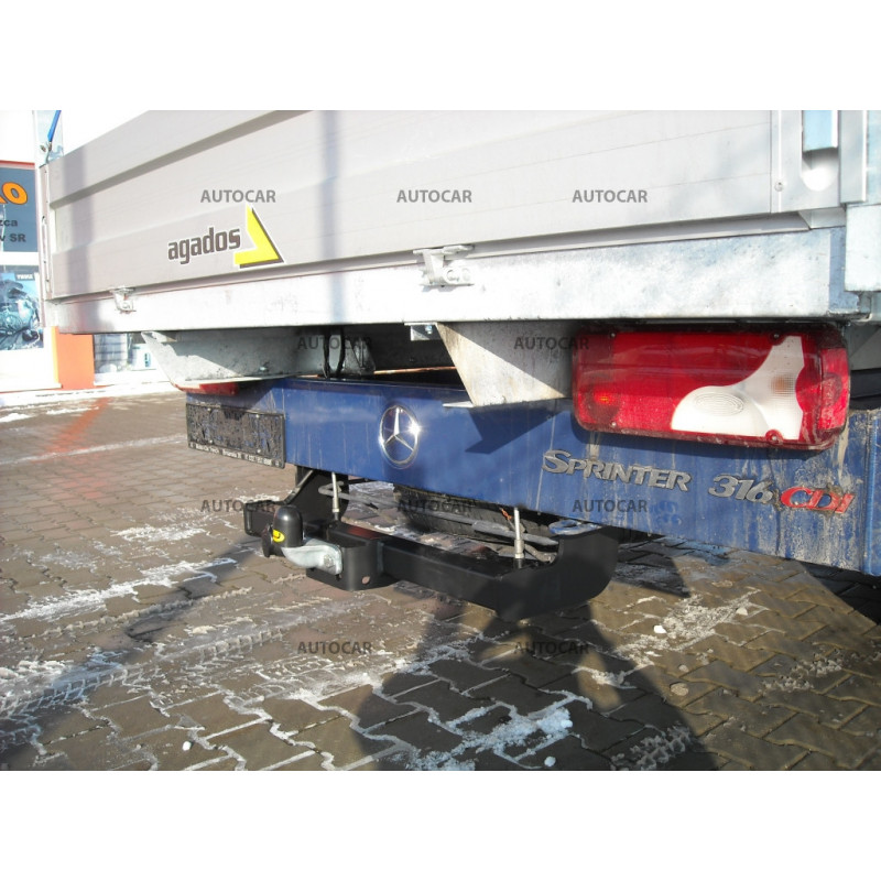 Tažné zařízení pro Mercedes SPRINTER - Valník - Jednomontáž - Rozvor 3,665 / 4,325 m - šroubový systém