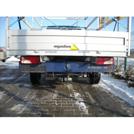 Tažné zařízení pro Mercedes SPRINTER - Valník - Jednomontáž - Rozvor 3,665 / 4,325 m - šroubový systém Tažné zařízení pro Mercedes SPRINTER - Valník - Jednomontáž - Rozvor 3,665 / 4,325 m - šroubový systém