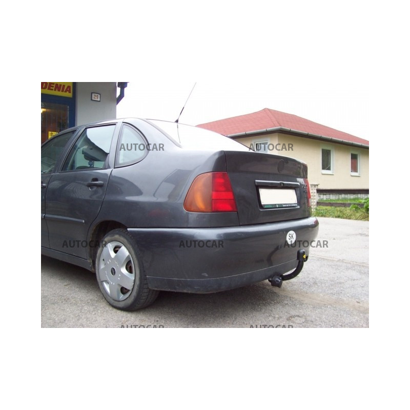 Tažné zařízení pro Volkswagen POLO III. - 4 dv. / Kombi - šroubový systém