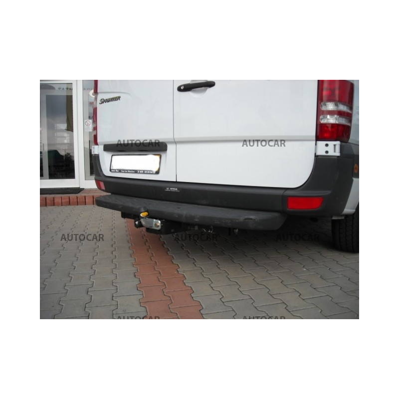 Tažné zařízení pro Mercedes SPRINTER - Dodávka so schodíkom - Jednomontáž - Rozvor 3,665 / 4,325 m - šroubový systém