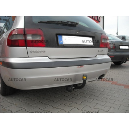 Ťažné zariadenie pre V 40 - Combi - skrutkový systém - od 2000/07 do 2004 Ťažné zariadenie pre V 40 - Combi - skrutkový systém - od 2000/07 do 2004