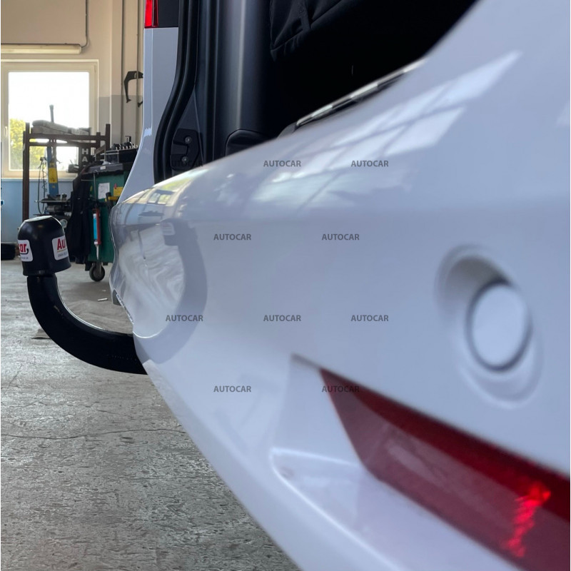 Tažné zařízení pro Mercedes V / VIANO / VITO (W447) - odnímatelný vertikální bajonetový systém