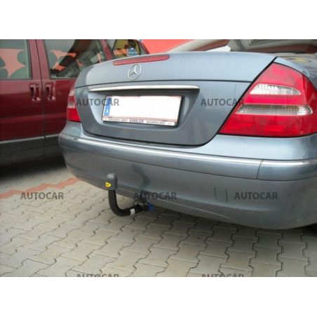Ťažné zariadenie pre E - 4dv. (W 211) - automatický vertikálny systém Ťažné zariadenie pre E - 4dv. (W 211) - automatický vertikálny systém