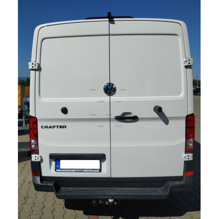Tažné zařízení pro Volkswagen CRAFTER - Dodávka se schůdkem - Jednomontáž - šroubový systém Tažné zařízení pro Volkswagen CRAFTER - Dodávka se schůdkem - Jednomontáž - šroubový systém