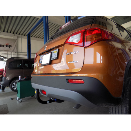 Tažné zařízení pro Suzuki VITARA - odnímatelný vertikální bajonetový systém Tažné zařízení pro Suzuki VITARA - odnímatelný vertikální bajonetový systém