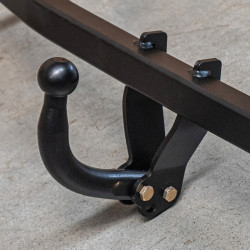 Tažné zařízení pro Mercedes CLA - C118/X118 - šroubový systém