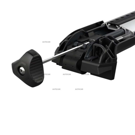 Střešní nosič THULE WingBar Edge pro Mazda 5 (2004 – 2010) – klasické střešní ližiny