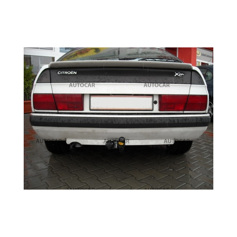 Tažné zařízení pro Citroen XM - Y3/Y4 - 5 dv. - šroubový systém