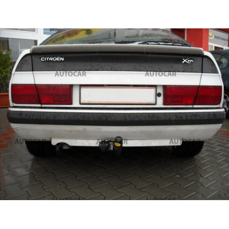 Tažné zařízení pro Citroen XM - Y3/Y4 - 5 dv. - šroubový systém Tažné zařízení pro Citroen XM - Y3/Y4 - 5 dv. - šroubový systém