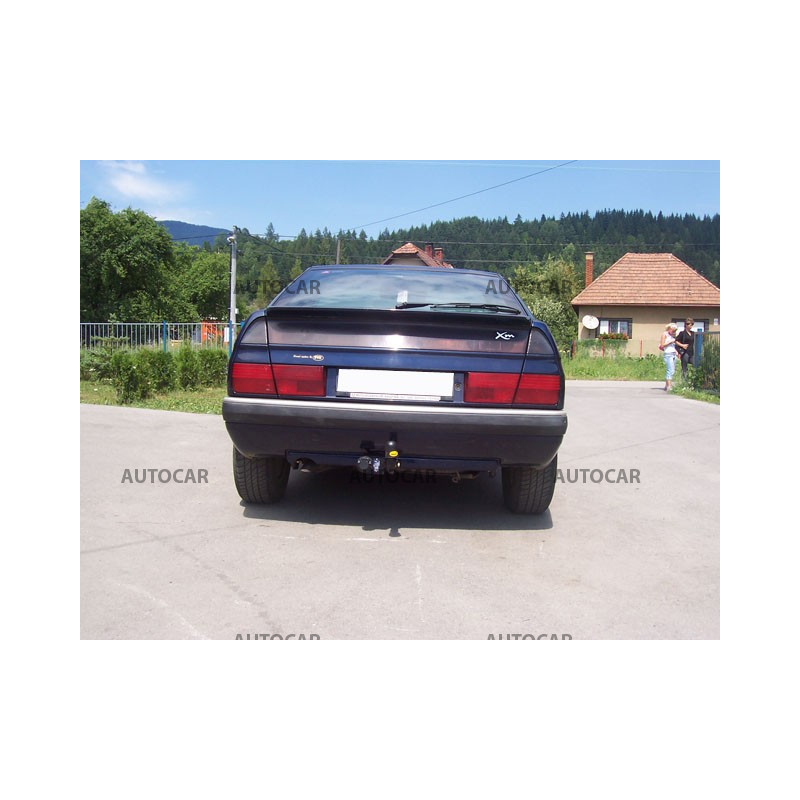 Tažné zařízení pro Citroen XM - Y3/Y4 - 5 dv. - šroubový systém