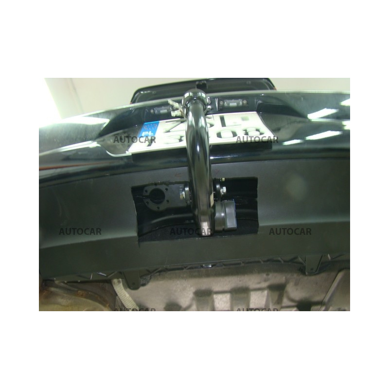 Tažné zařízení pro Volkswagen PASSAT - CC - vertikálne odnimatelný systém