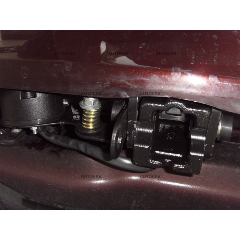 Ťažné zariadenie pre E - 4dv. (S212) - automatický vertikálny systém