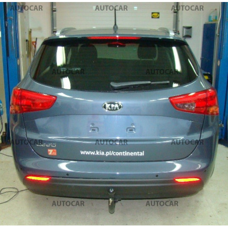 Ťažné zariadenie pre Ceed - kombi - automatický vertikálny systém - od 08.2012/- Ťažné zariadenie pre Ceed - kombi - automatický vertikálny systém - od 08.2012/-