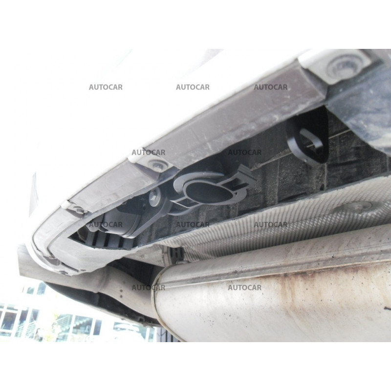 Tažné zařízení pro BMW X3 - odnímatelný vertikální bajonetový systém