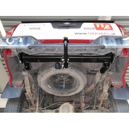 Ťažné zariadenie pre NAVARA - so schodíkom, ( D 40 ) - skrutkový systém - od 2006 do Ťažné zariadenie pre NAVARA - so schodíkom, ( D 40 ) - skrutkový systém - od 2006 do