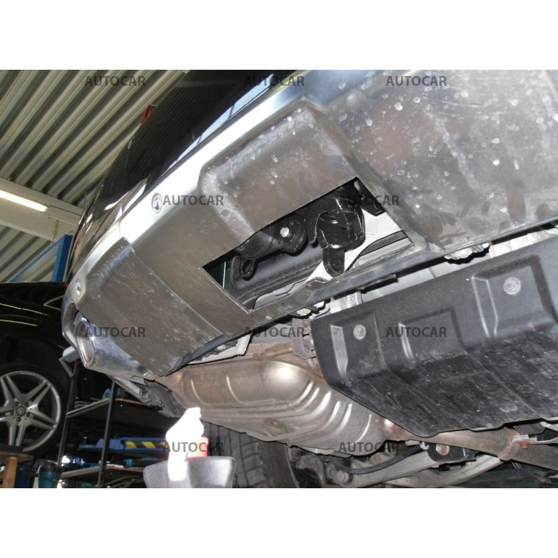 Tažné zařízení pro Mercedes M / ML - W164, W166 - odnímateľný vertikálny bajonetový systém
