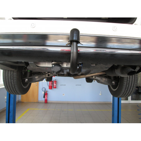 Tažné zařízení pro Toyota AURIS Touring - odnímatelný vertikální bajonetový systém