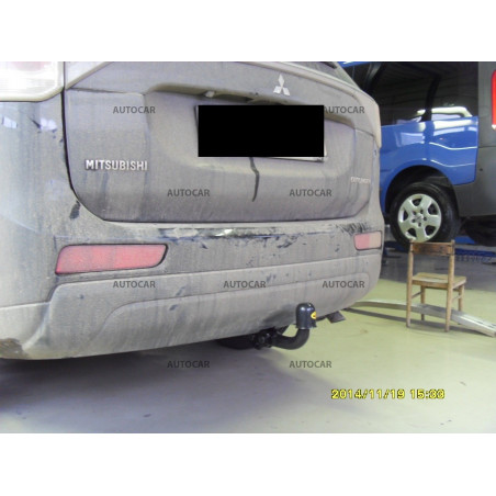 Ťažné zariadenie pre OUTLANDER - SUV - skrutkový systém - od 09.2012/- Ťažné zariadenie pre OUTLANDER - SUV - skrutkový systém - od 09.2012/-