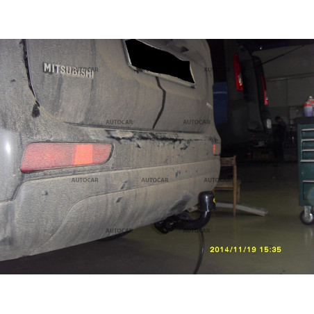 Ťažné zariadenie pre OUTLANDER - SUV - skrutkový systém - od 09.2012/- Ťažné zariadenie pre OUTLANDER - SUV - skrutkový systém - od 09.2012/-