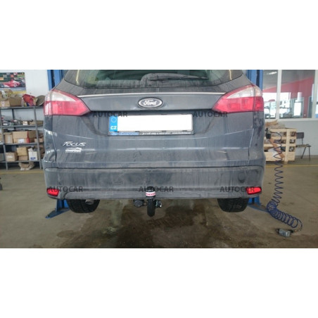 Ťažné zariadenie pre Ford FocusIII kombi od roku 2011/- Ťažné zariadenie pre Ford FocusIII kombi od roku 2011/-