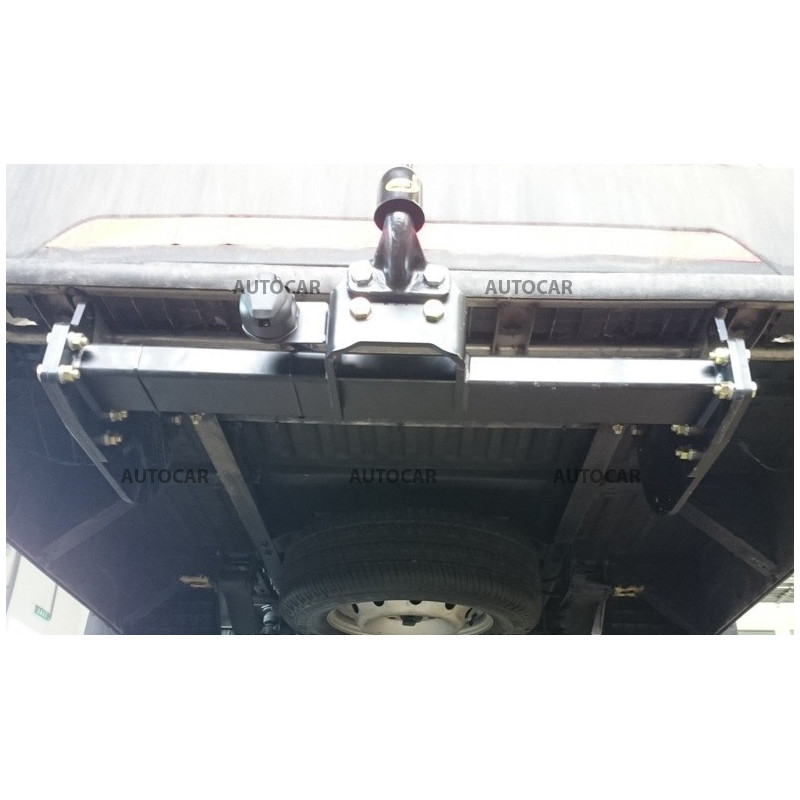 Tažné zařízení pro Iveco DAILY - 35S - (rozvor 3000 / 3520 mm) - skrutkový systém