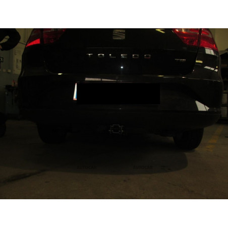 Ťažné zariadenie pre SEAT TOLEDO - automatický systém - od 2013/- Ťažné zariadenie pre SEAT TOLEDO - automatický systém - od 2013/-