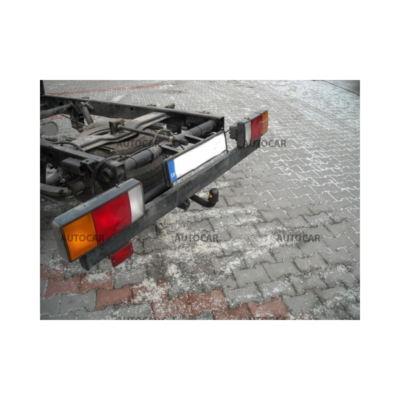 Tažné zařízení pro Hyundai H1 / H200 / STAREX - Valník - šroubový systém