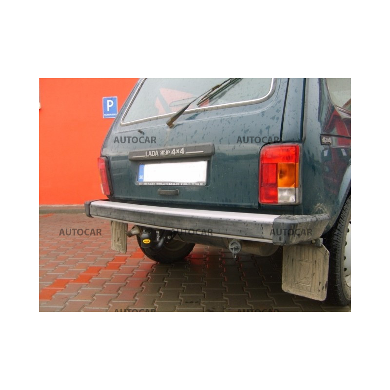 Tažné zařízení pro Lada NIVA - 3 dv. - šroubový systém