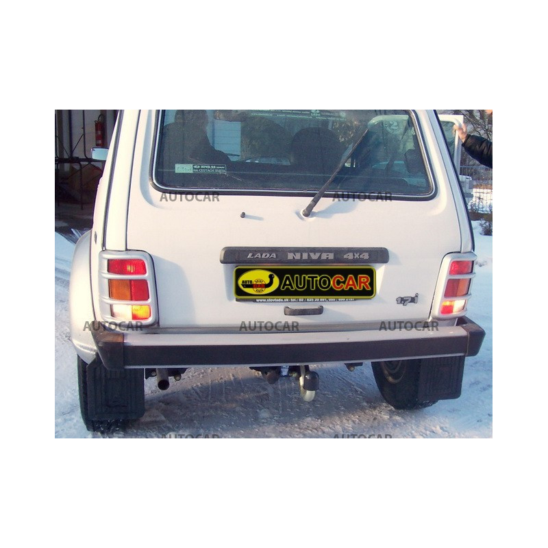 Tažné zařízení pro Lada NIVA - 3 dv. - šroubový systém