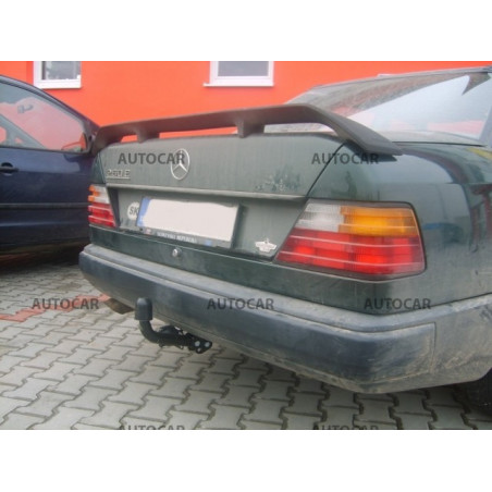 Tažné zařízení pro Mercedes 124 (W124 / S124) - šroubový systém Tažné zařízení pro Mercedes 124 (W124 / S124) - šroubový systém