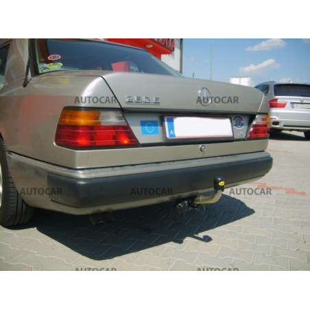 Tažné zařízení pro Mercedes 124 (W124 / S124) - odnímatelný bajonetový systém Tažné zařízení pro Mercedes 124 (W124 / S124) - odnímatelný bajonetový systém