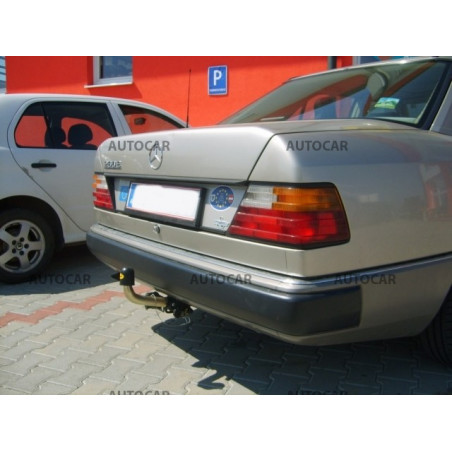 Tažné zařízení pro Mercedes 124 (W124 / S124) - odnímatelný bajonetový systém Tažné zařízení pro Mercedes 124 (W124 / S124) - odnímatelný bajonetový systém