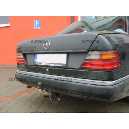 Tažné zařízení pro Mercedes 124 (W124 / S124) - odnímatelný bajonetový systém Tažné zařízení pro Mercedes 124 (W124 / S124) - odnímatelný bajonetový systém