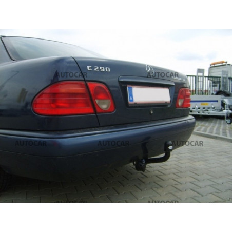 Ťažné zariadenie pre E - trieda E, 4dv. (W 210) - skrutkový systém - od 1995/06 do 2002/03 Ťažné zariadenie pre E - trieda E, 4dv. (W 210) - skrutkový systém - od 1995/06 do 2002/03