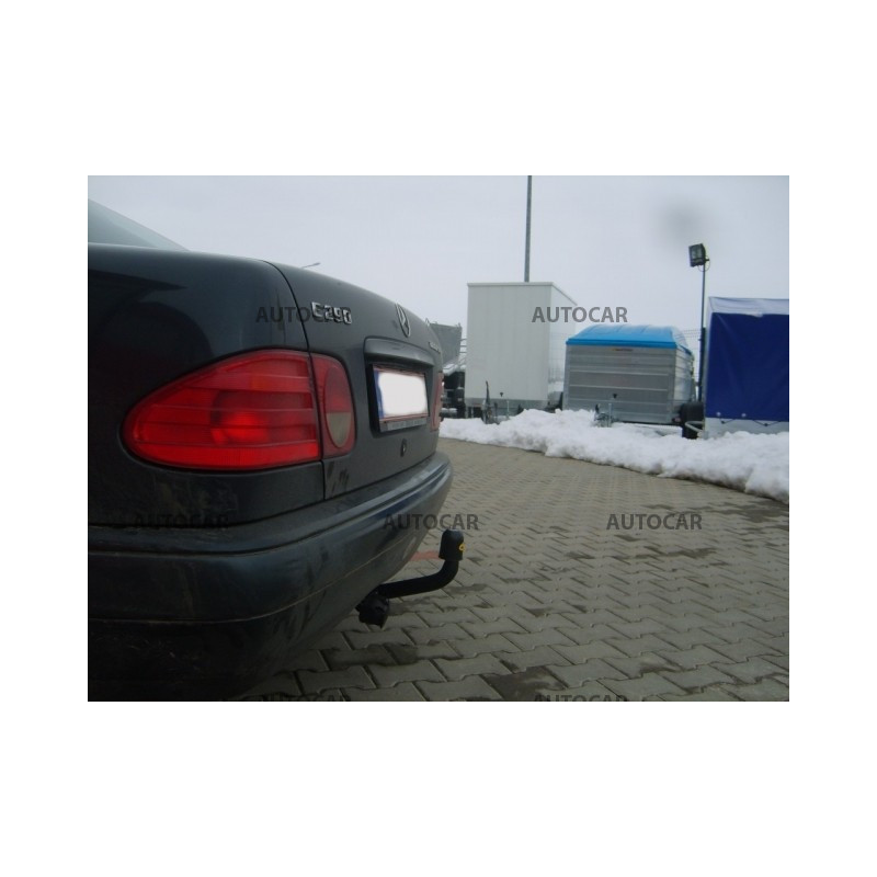 Ťažné zariadenie pre E - trieda E, 4dv. (W 210) - skrutkový systém - od 1995/06 do 2002/03